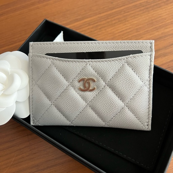 Chanel 21A Cardholder in Gray - Picture 2 of 6